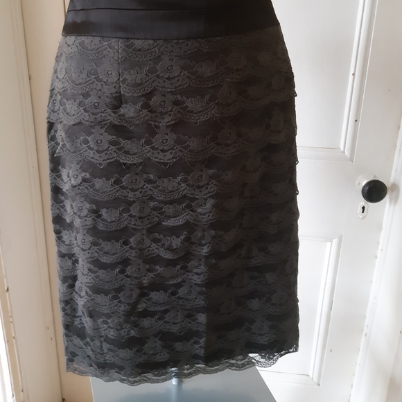H&M lace Skirt size 12 - Picture 6 of 16